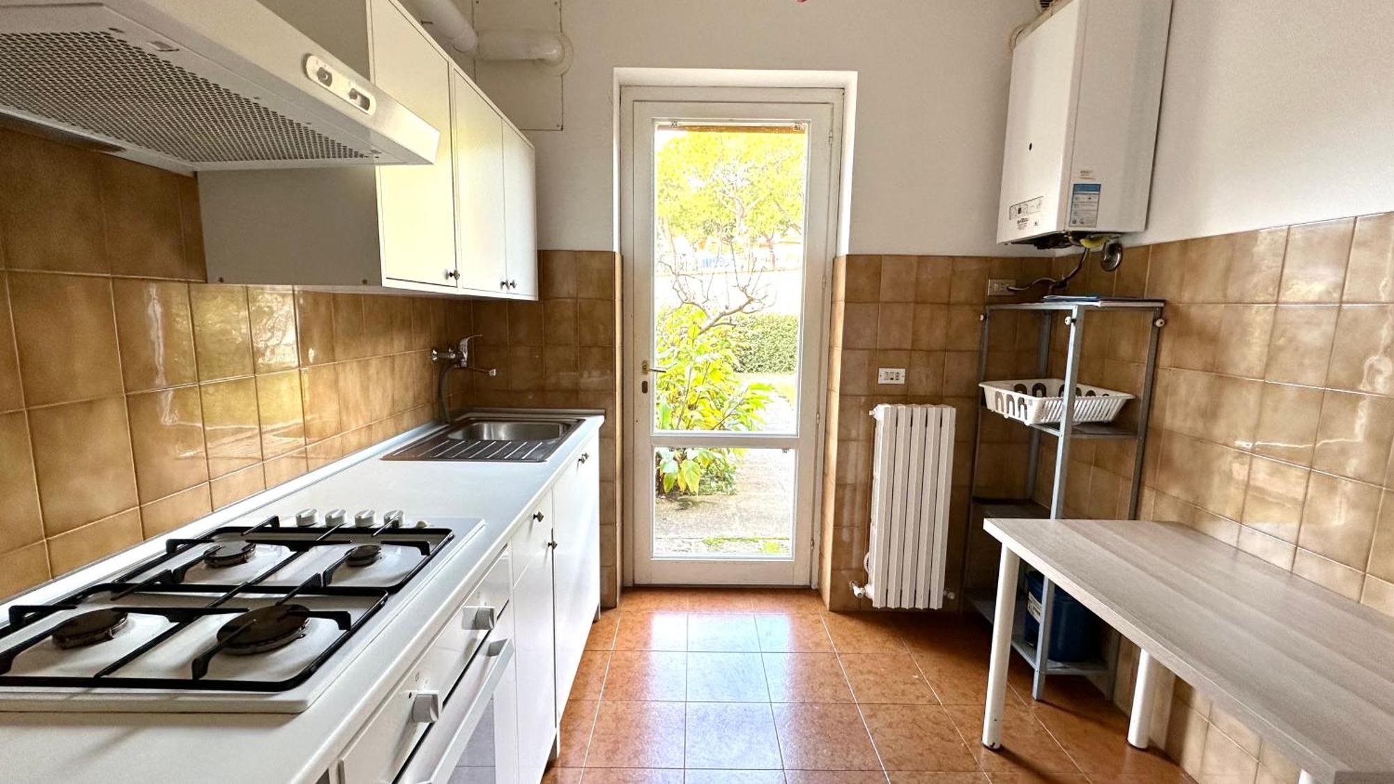 N194 - Numana, Ampio Trilocale Con Giardino Apartman Kültér fotó